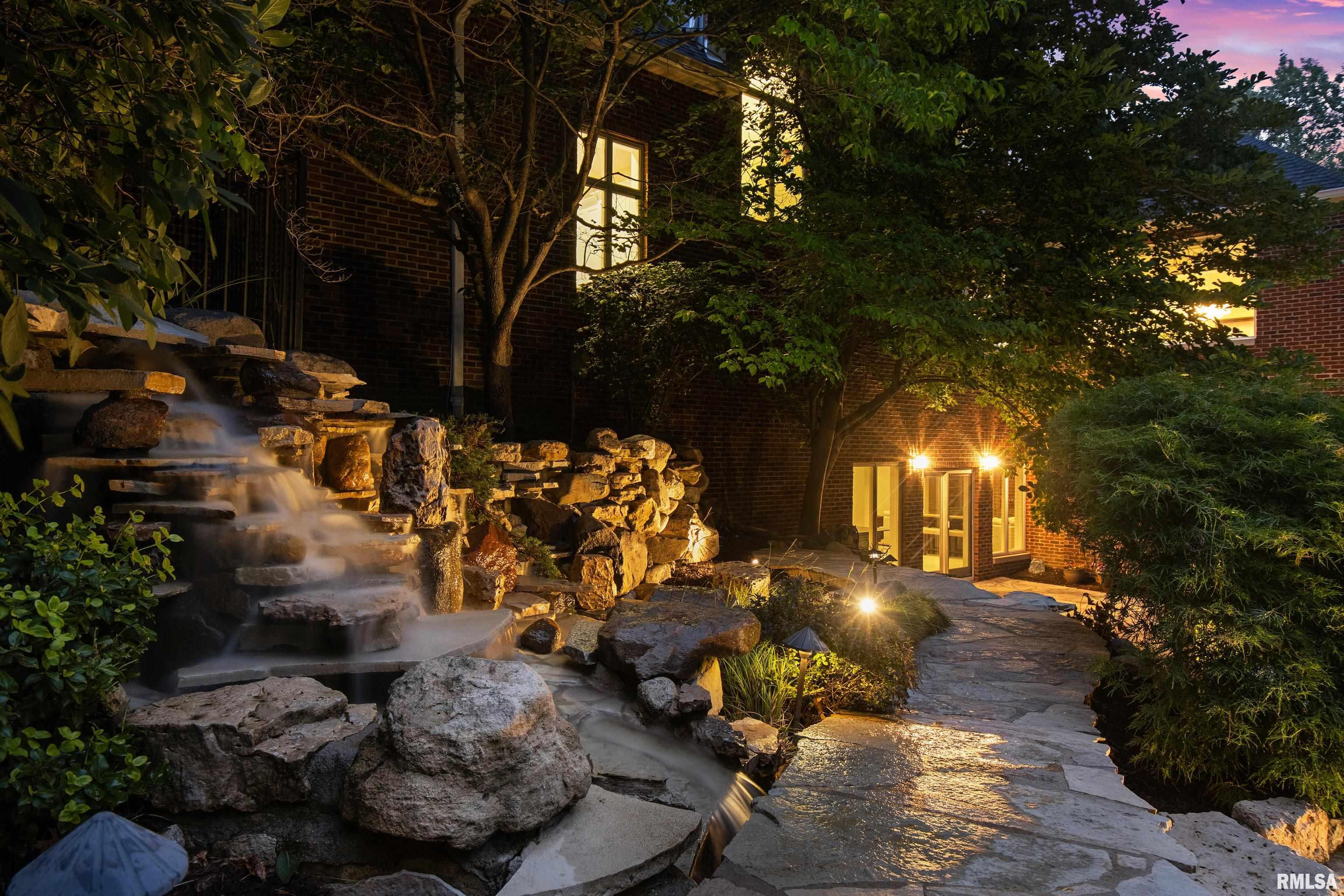 38 Diamond Point Morton, IL 61550 - Photo 8 of 100