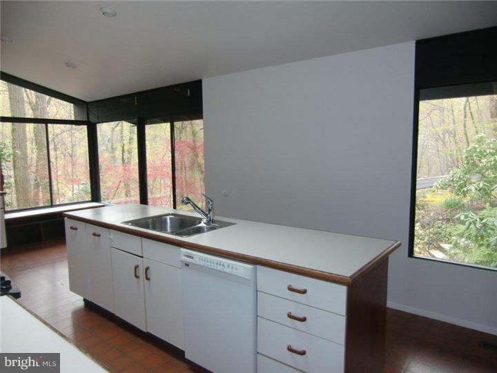 761 Old State Road Berwyn, PA 19312 - Photo 8 of 24 Kitchen