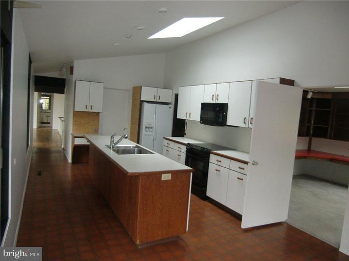 761 Old State Road Berwyn, PA 19312 - Photo 10 of 24 Kitchen