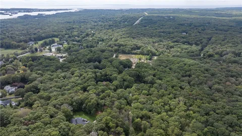 $1,975,000 | 47 Tuckertown Road, South Kingstown, RI 02879