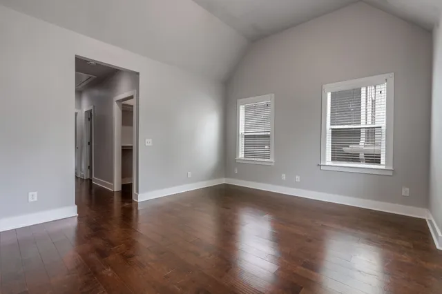 $3,800 | 517 B Southgate Avenue, Nashville, TN 37203