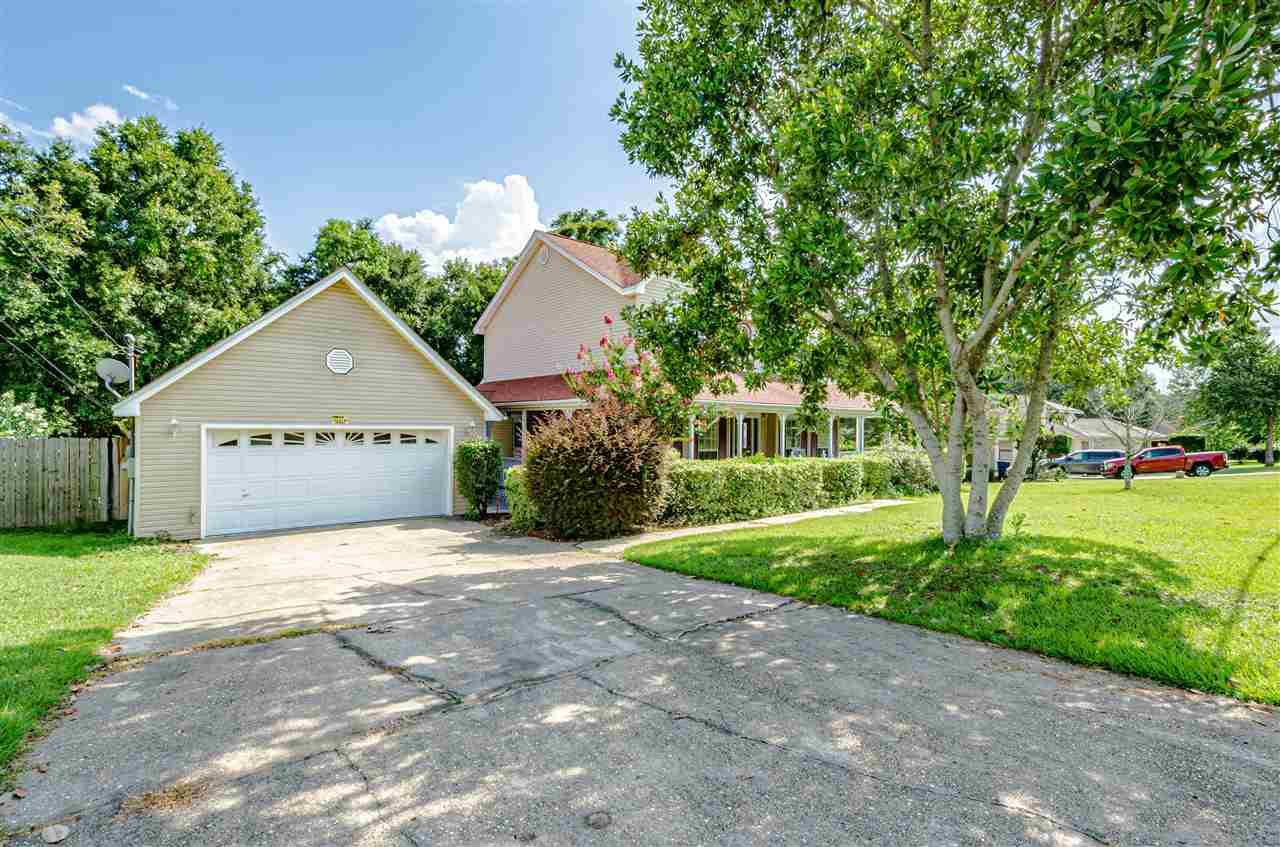 617 Copper Ridge Drive Cantonment, FL 32533 - Photo 4 of 40 Gallery Image 4