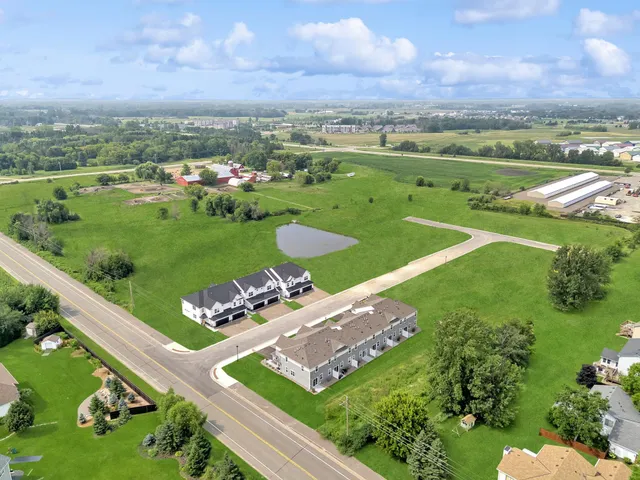 $334,980 | 6225 205th Street North, Forest Lake, MN 55025