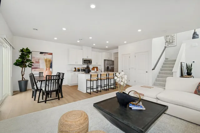 $334,980 | 6225 205th Street North, Forest Lake, MN 55025