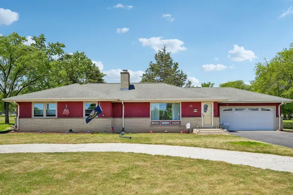 $419,900 | W130N6219 River Drive, Menomonee Falls, WI 53051