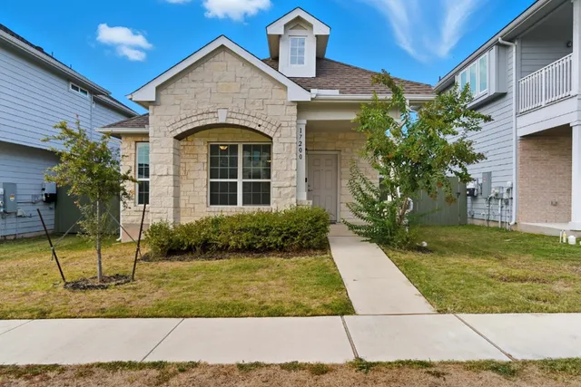 $1,600 | 17200 Adoro Drive, Manor, TX 78653