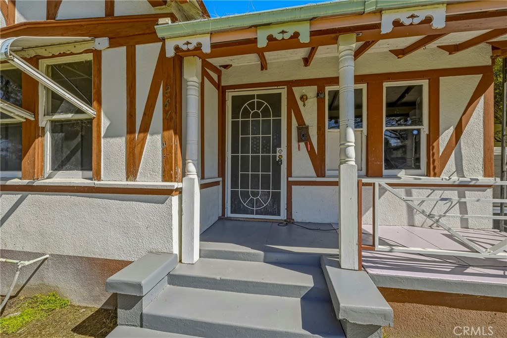261 West 26th Street Merced, CA 95340 - Photo 19 of 40 a view of front door of house