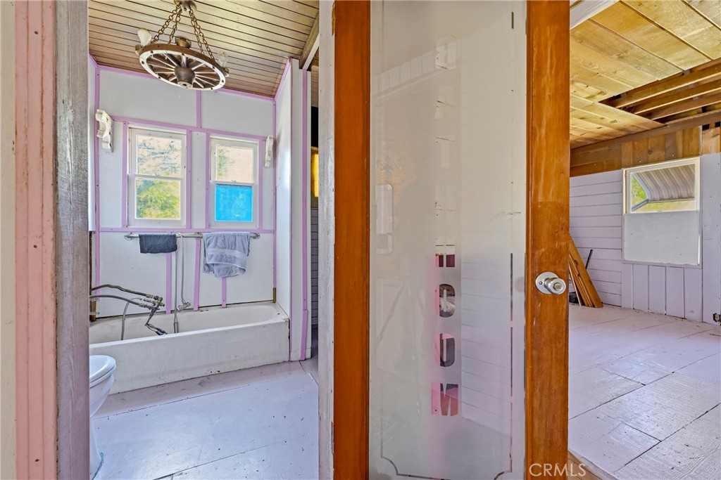 261 West 26th Street Merced, CA 95340 - Photo 28 of 40 a view of an entryway door