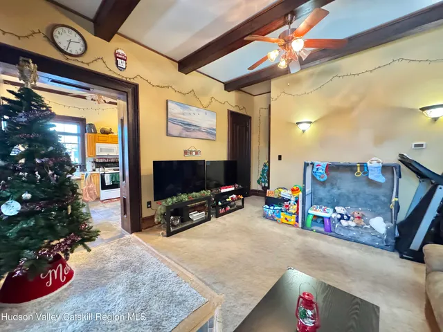 a view of an outdoor space