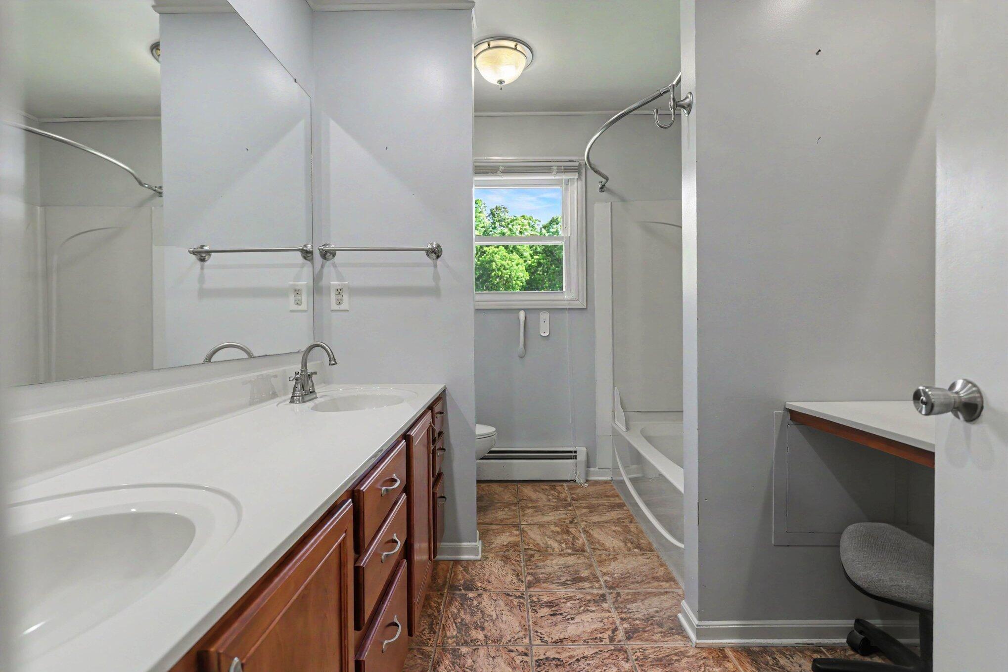 1100 Verona Road Marshall, MI 49068 - Photo 11 of 36 015_file_3950