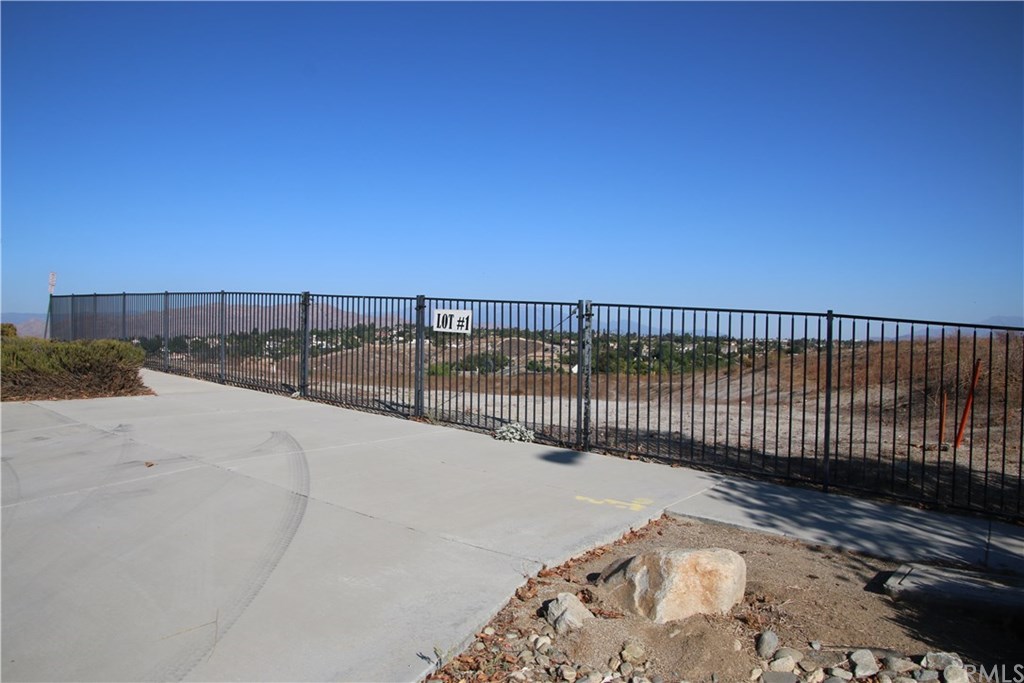 325 Green Orchard Place Riverside, CA 92506 - Photo 1 of 1 Gallery Image 1