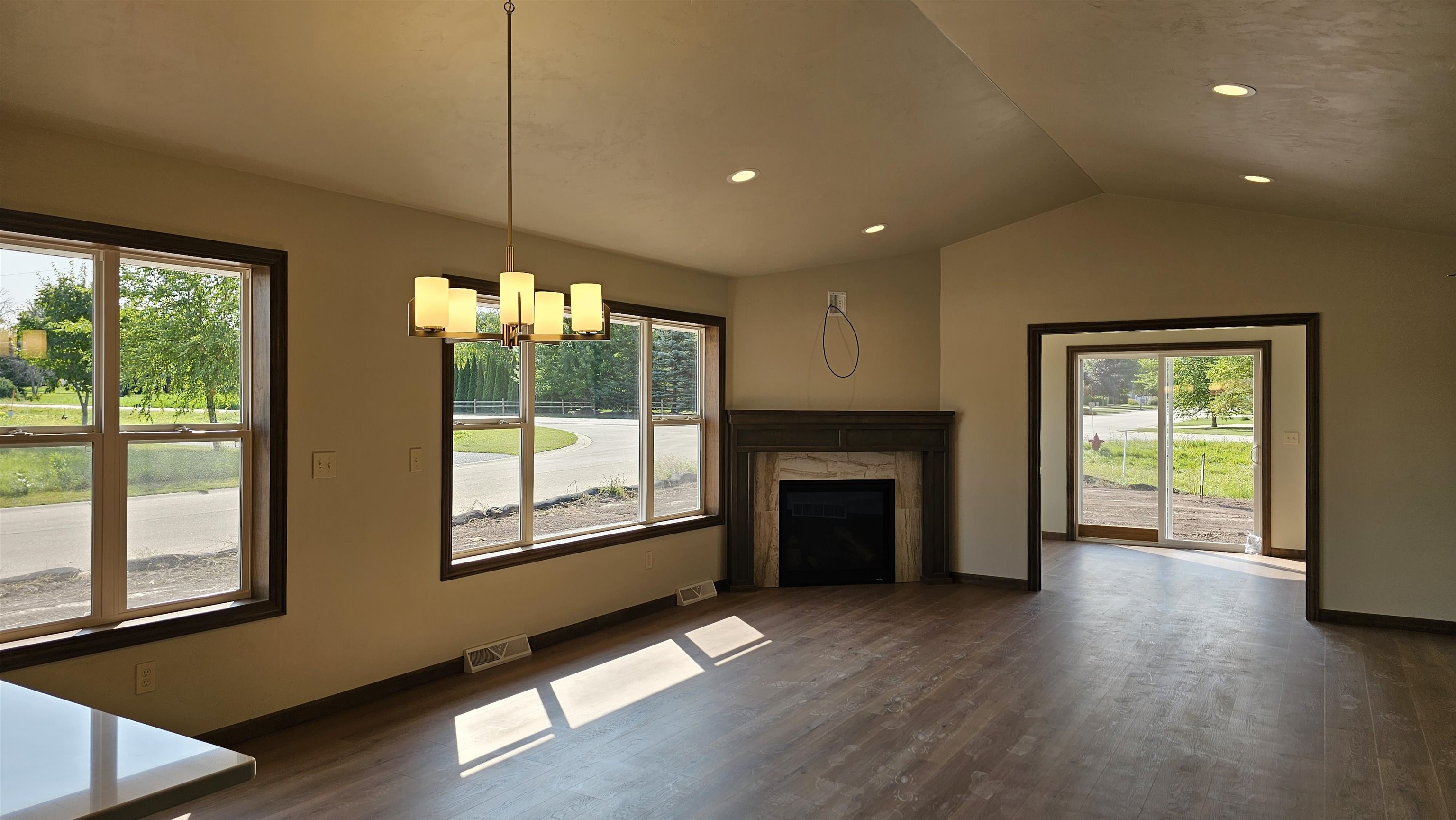 3876 Meunier Lane Green Bay, WI 54311 - Photo 11 of 29