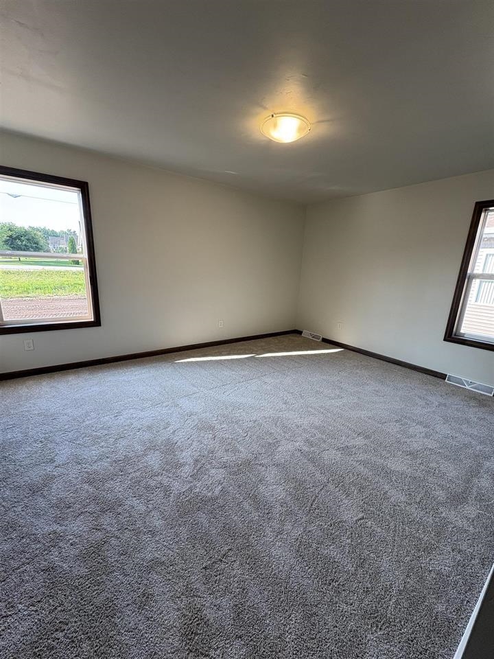 3876 Meunier Lane Green Bay, WI 54311 - Photo 18 of 29