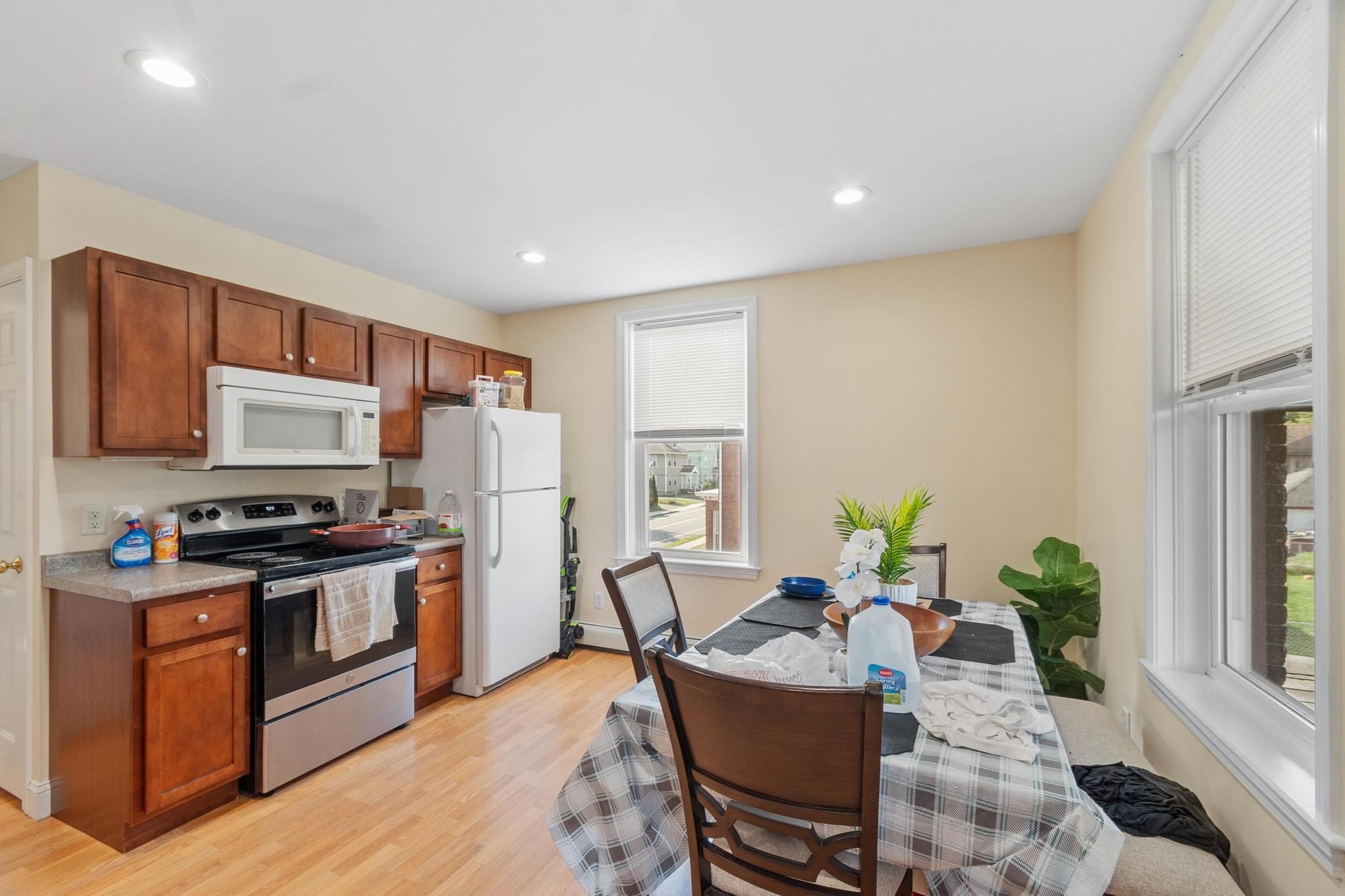 448 High Street Clinton, MA 01510 - Photo 18 of 38 Gallery Image 18