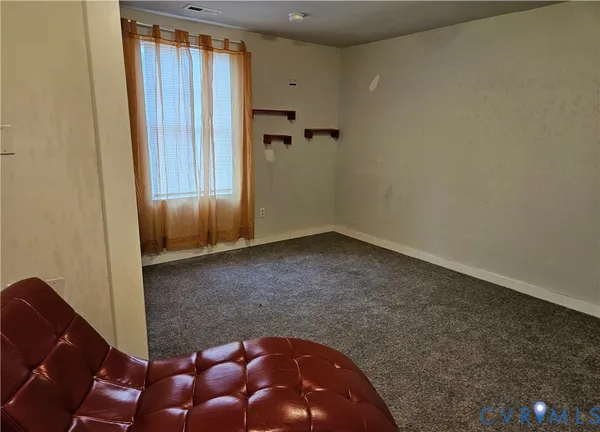 $300,000 | 403 Southampton Street, Emporia, VA 23847