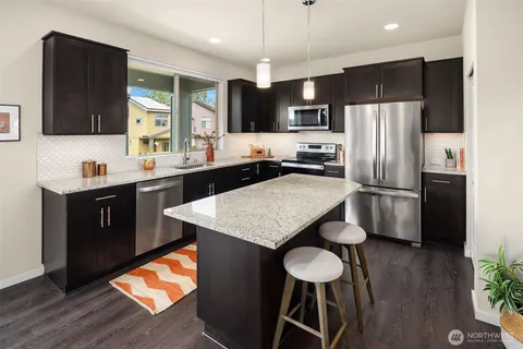 $675,000 | 9796 11th Avenue Southwest, Seattle, WA 98106