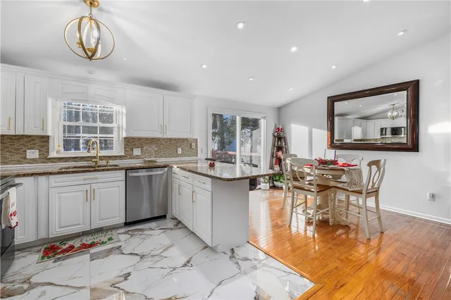 $549,900 | 26 Smith Street, Lincoln, RI 02865