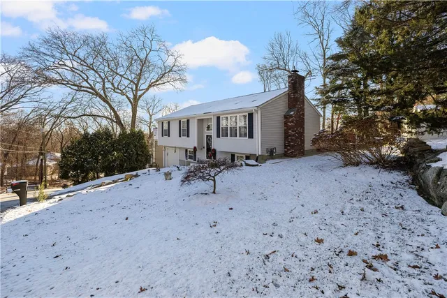 $549,900 | 26 Smith Street, Lincoln, RI 02865