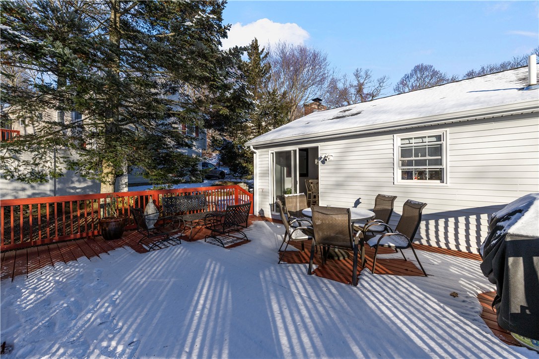 26 Smith Street Lincoln, RI 02865 - Photo 7 of 20