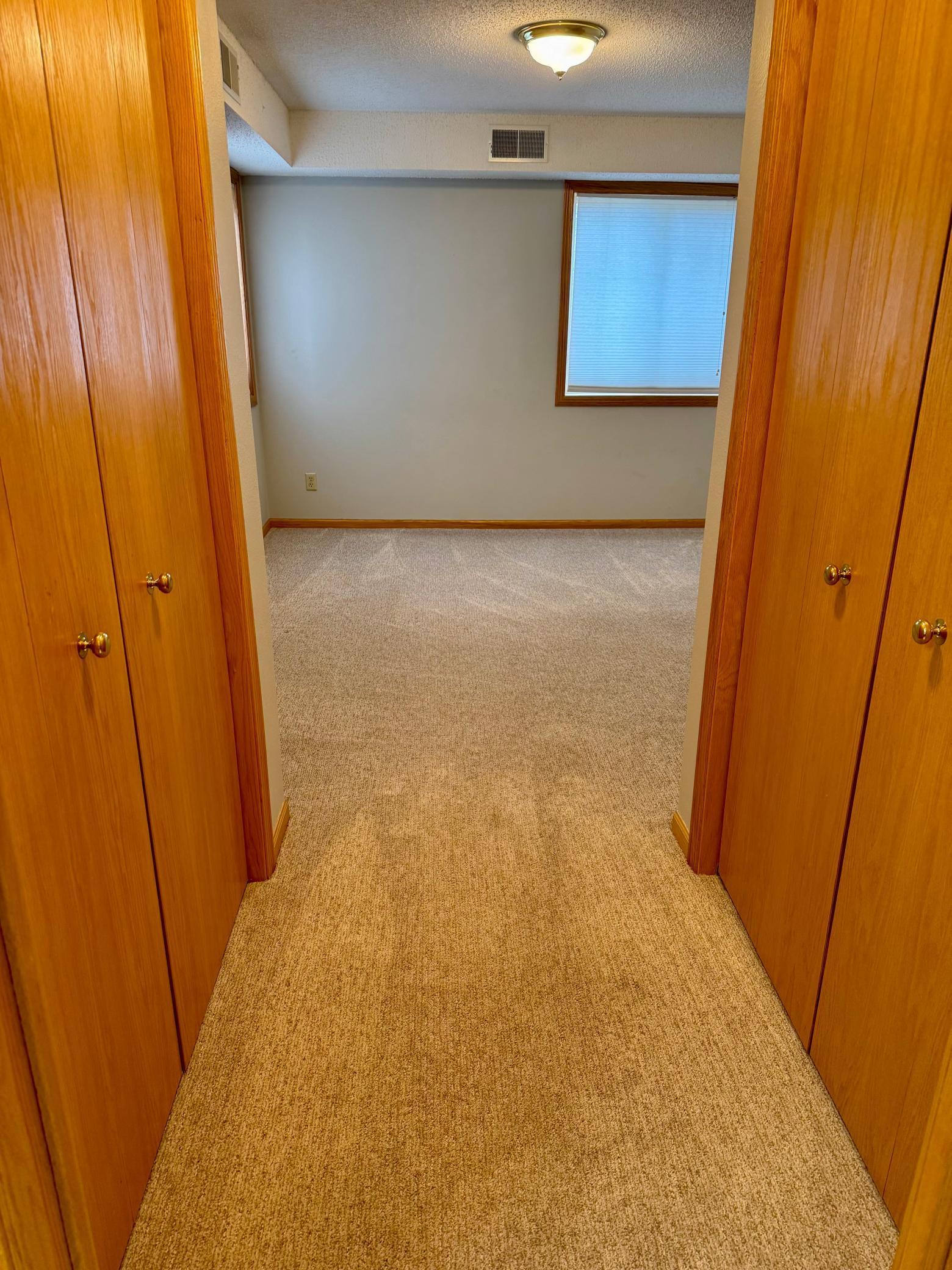 912 Hawthorne Street, Unit 106 Alexandria, MN 56308 - Photo 14 of 32