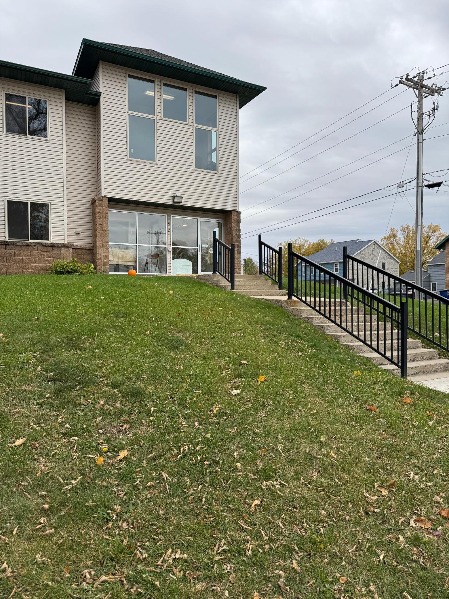 912 Hawthorne Street, Unit 106 Alexandria, MN 56308 - Photo 32 of 32