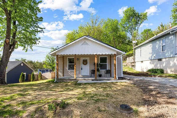 $190,000 | 1911 Oscar Street, St. Joseph, MO 64505