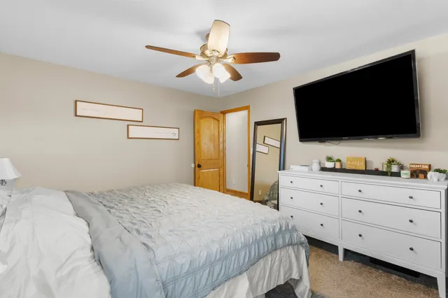 $259,000 | 975 Clover Street, Menasha, WI 54952