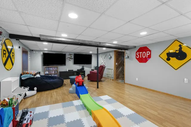 $259,000 | 975 Clover Street, Menasha, WI 54952