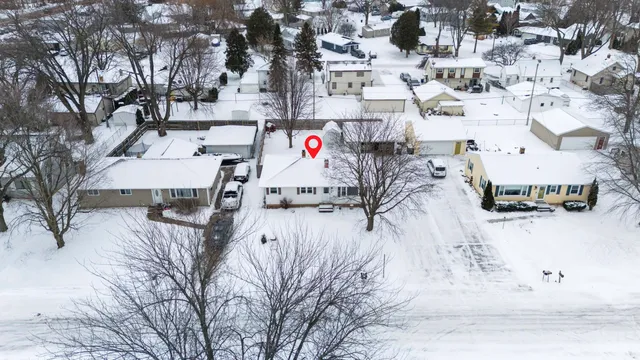 $259,000 | 975 Clover Street, Menasha, WI 54952