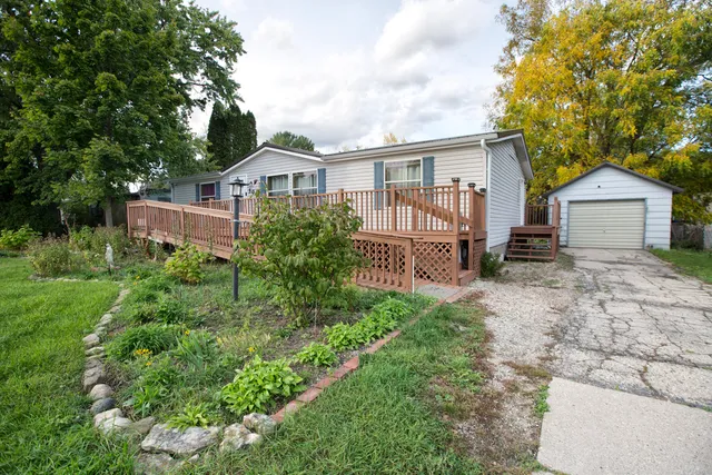 $189,900 | 506 Center Street, Clyman, WI 53016