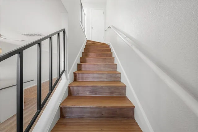 $1,995 | 3820 Southway Drive, Unit D, Austin, TX 78704