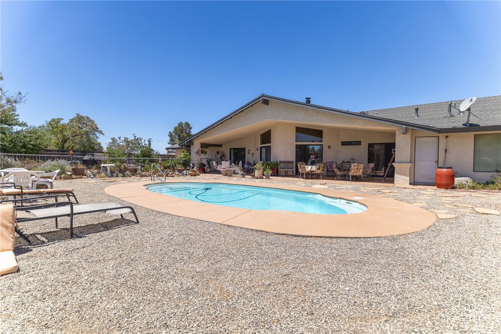16058 Venango Road Apple Valley, CA 92307 - Photo 25 of 57