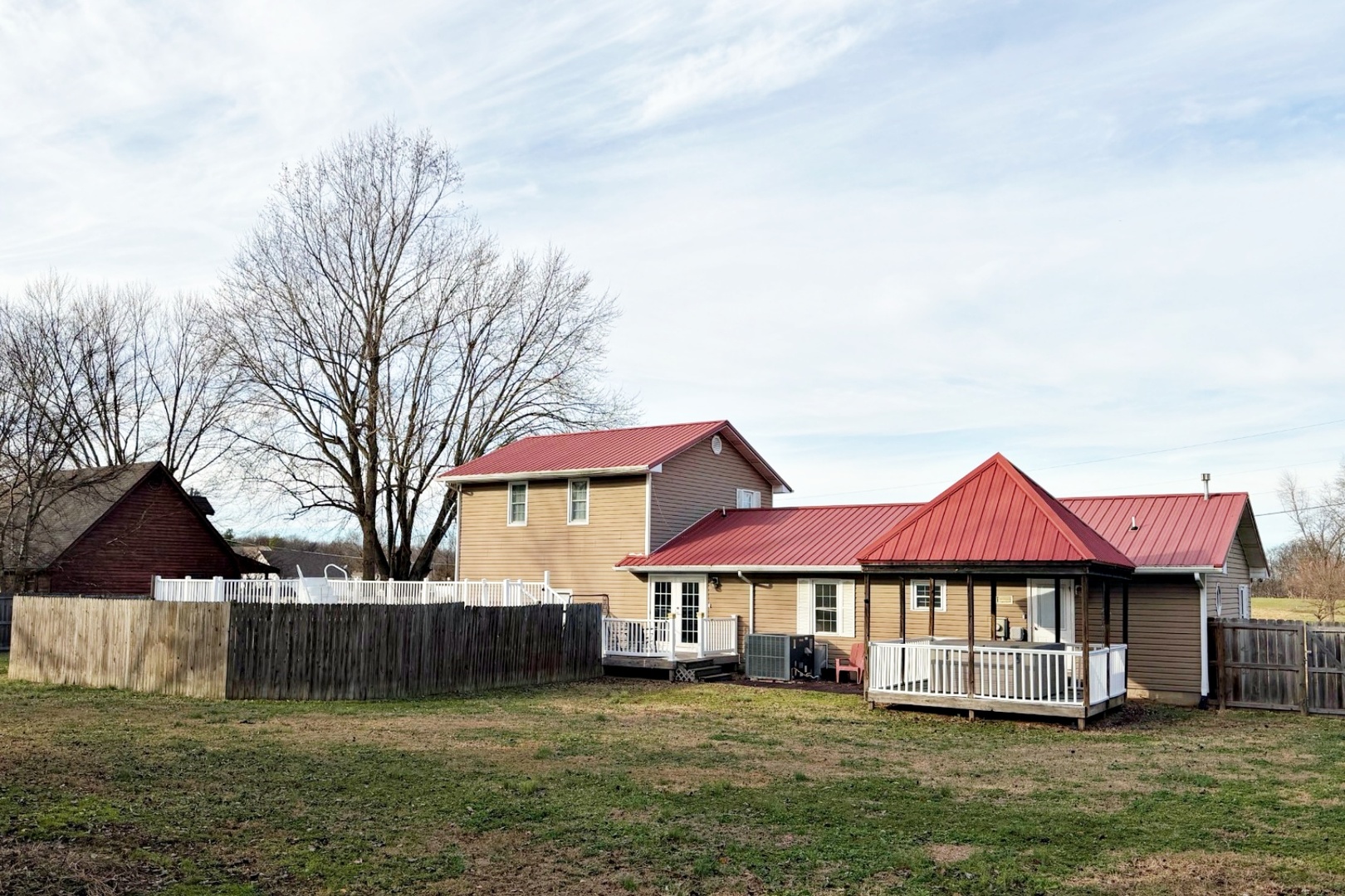 1062 Cedar Lane Metropolis, IL 62960 - Photo 19 of 30 a front view of a house with a yard