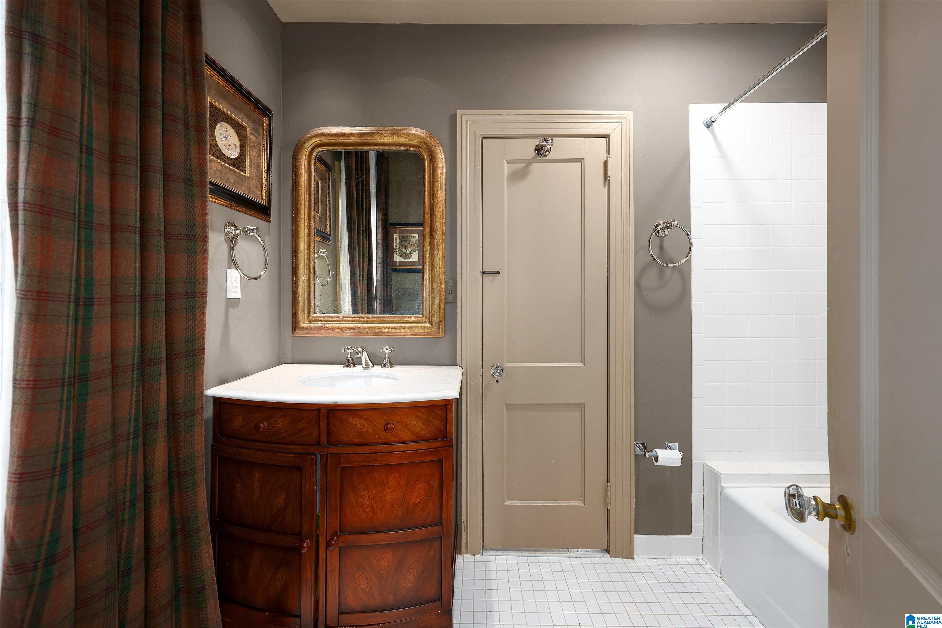 2820 Berwick Road Birmingham, AL 35213 - Photo 38 of 64