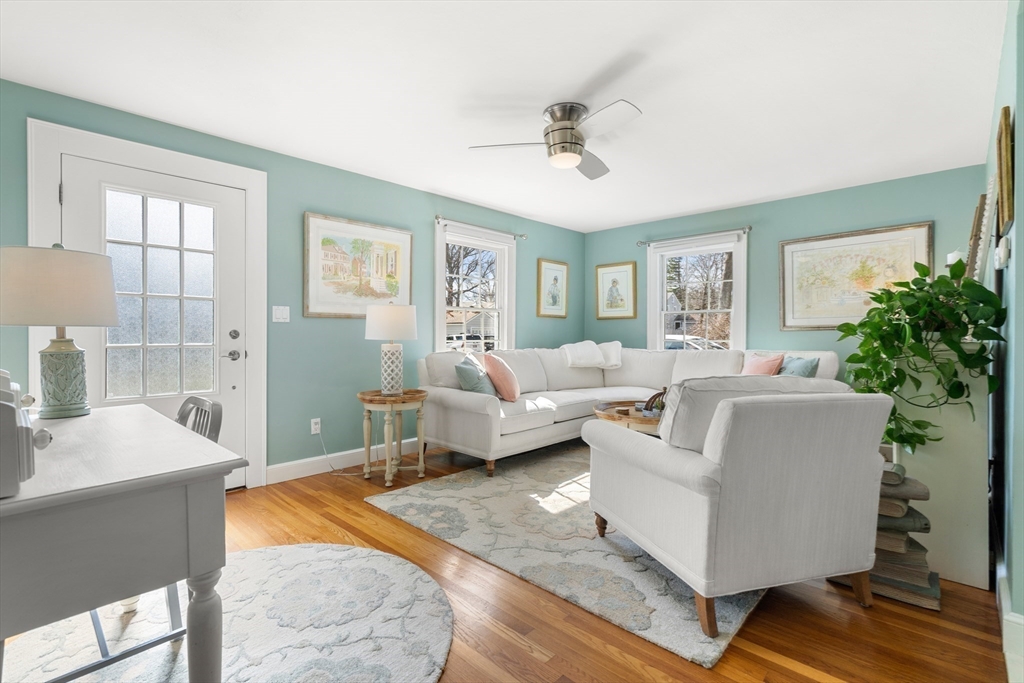 38 Carlton Road Marblehead, MA 01945 - Photo 12 of 36 a living room with furniture and a large window