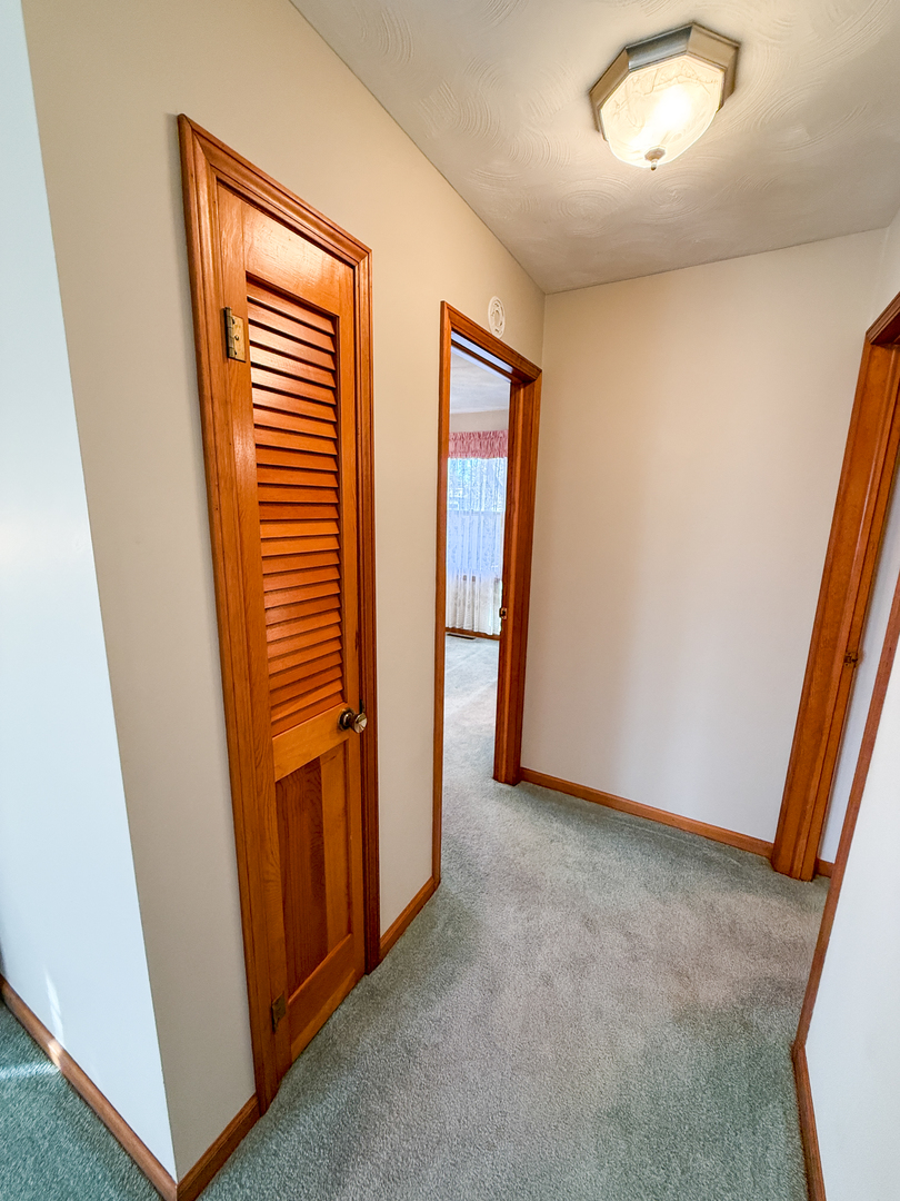 218 South 3rd Street Southwest Clay City, IL 62824 - Photo 17 of 63