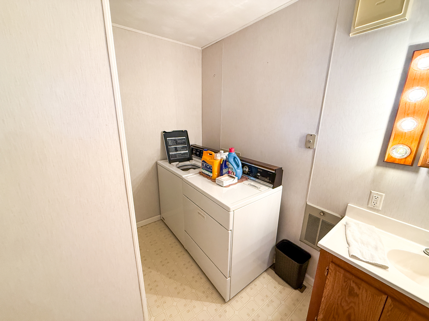 218 South 3rd Street Southwest Clay City, IL 62824 - Photo 34 of 63