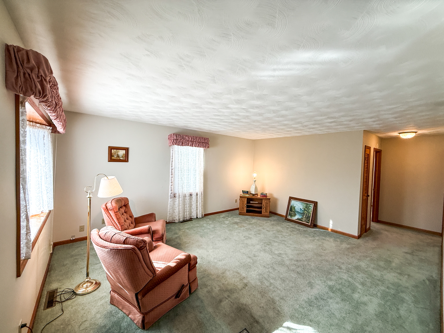 218 South 3rd Street Southwest Clay City, IL 62824 - Photo 5 of 63