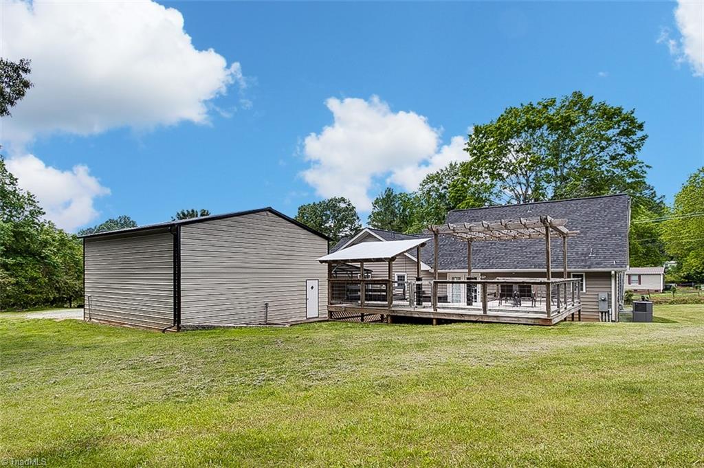 3146 W.O.W. Road Randleman, NC 27317 - Photo 4 of 42 Gallery Image 4