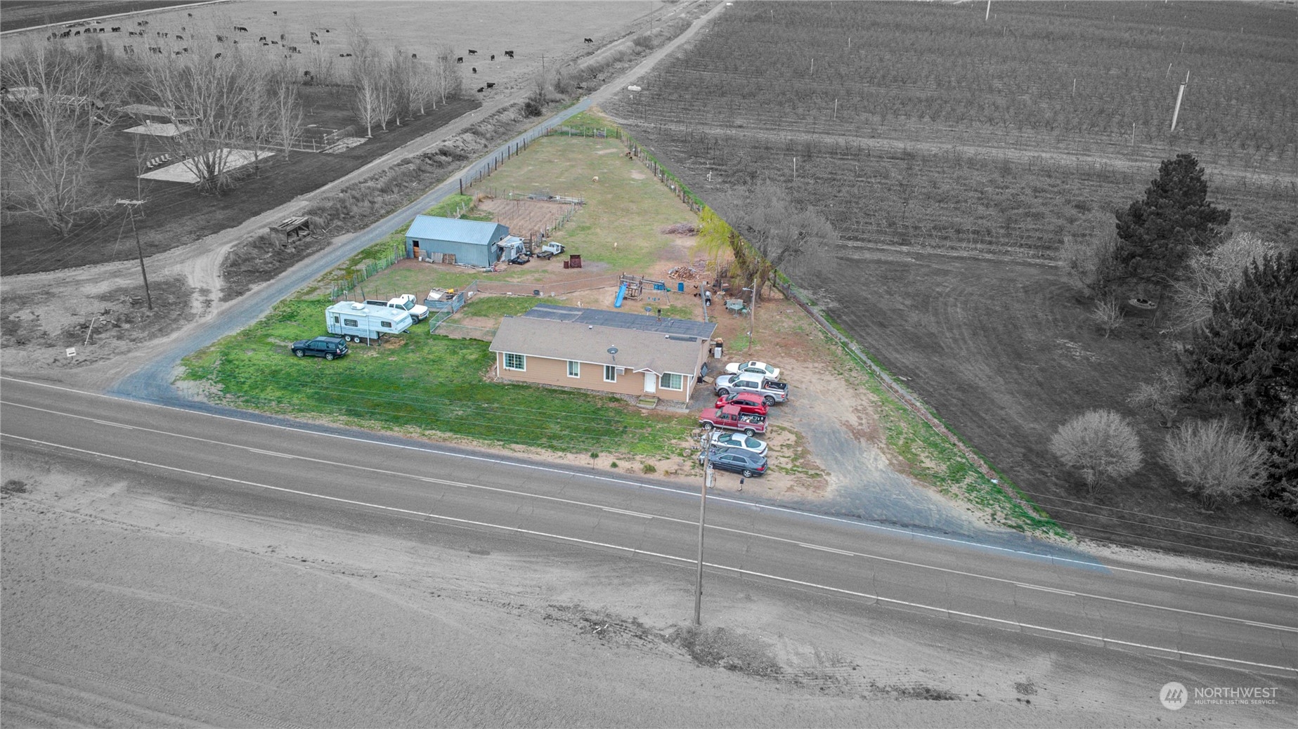 1725 West Bench Road Othello, WA 99344 - Photo 3 of 32