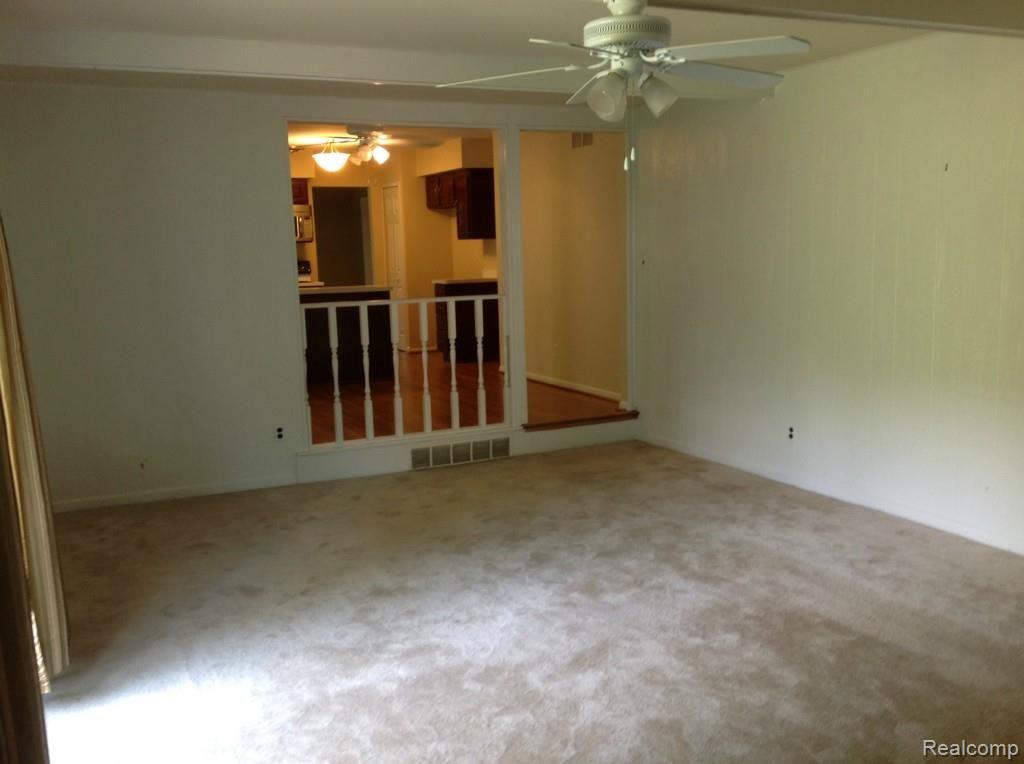9340 Tower Road South Lyon, MI 48178 - Photo 12 of 32 IMG_2893.jpg