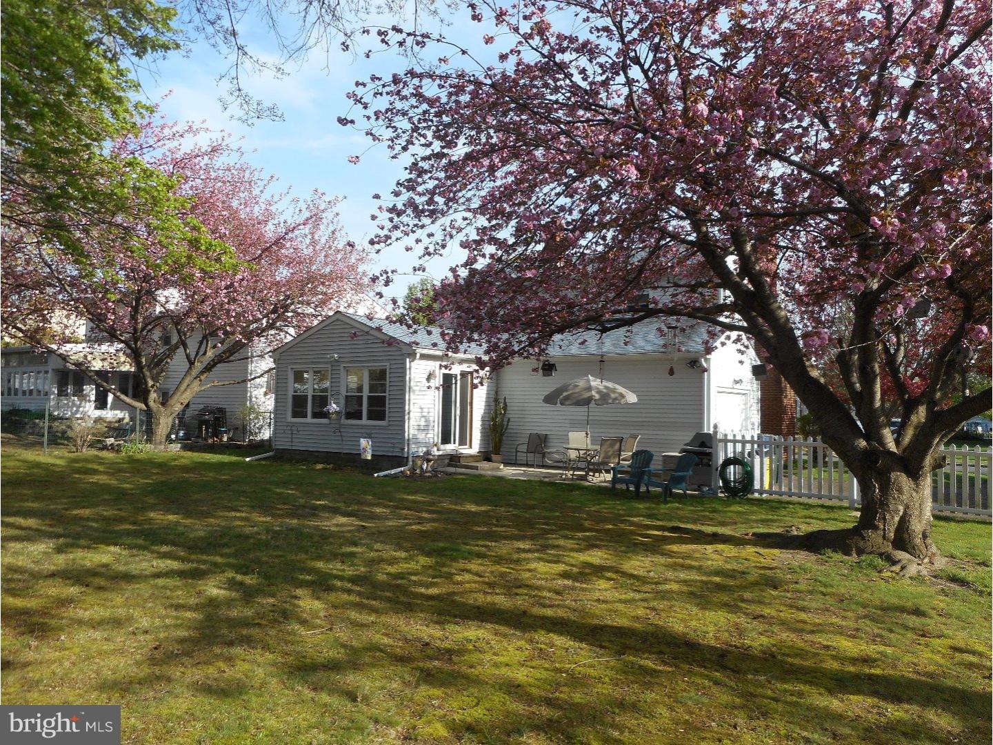 114 Pelham Road South Voorhees, NJ 08043 - Photo 3 of 25