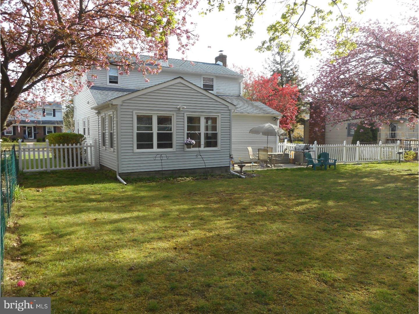 114 Pelham Road South Voorhees, NJ 08043 - Photo 4 of 25