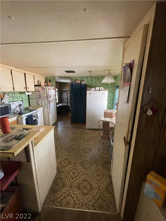 3170 Maple Road Pahrump, NV 89048 - Photo 4 of 11 Gallery Image 4