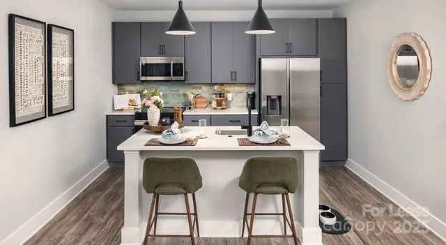 $2,161 | 2220 Wilkinson Boulevard, Unit B3, Charlotte, NC 28208