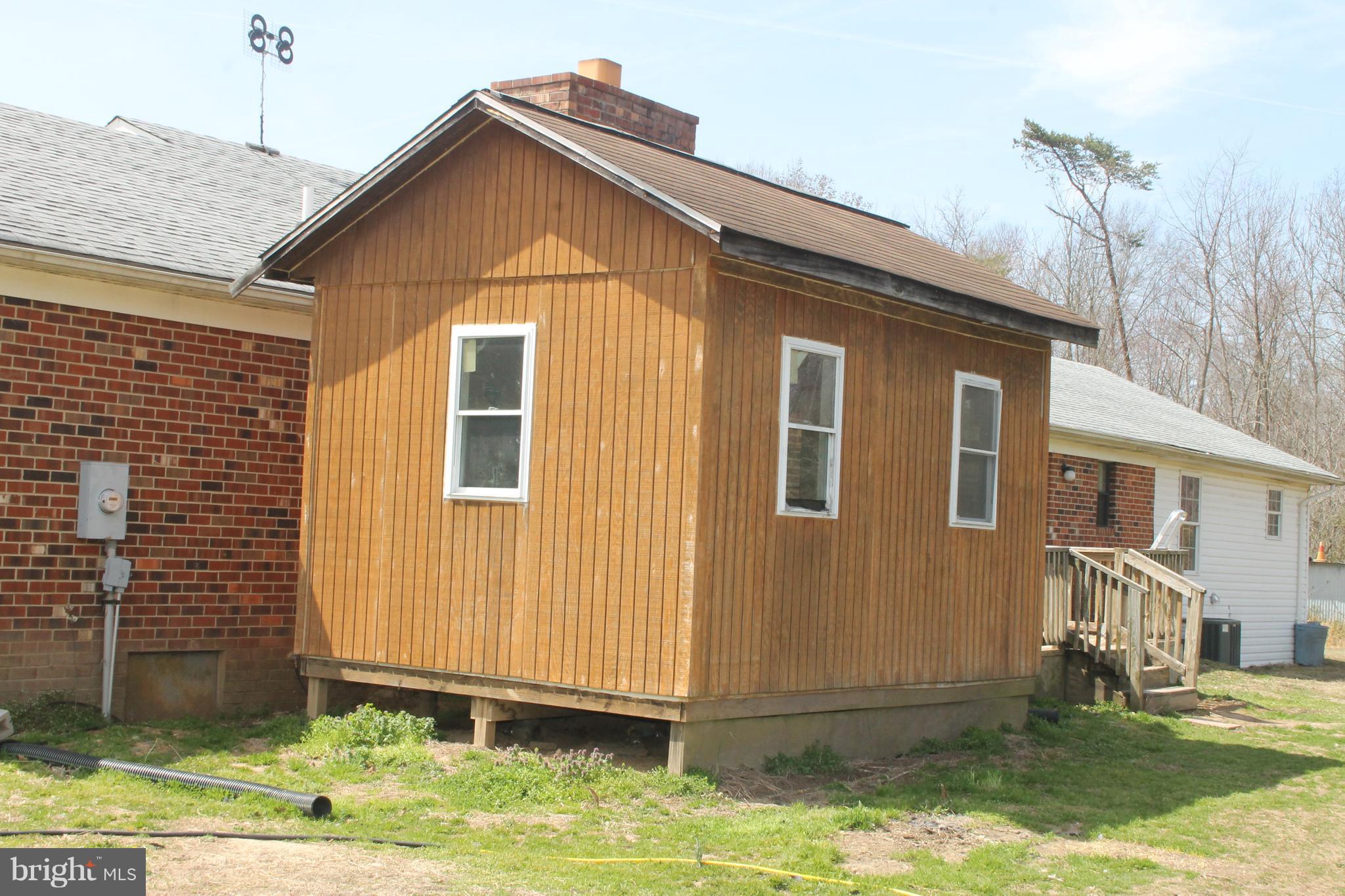 12009 Old Mill Road Midland, VA 22728 - Photo 25 of 27 Shed