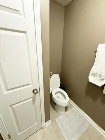 $2,750 | 160 Crescent Lane, Schaumburg, IL 60193