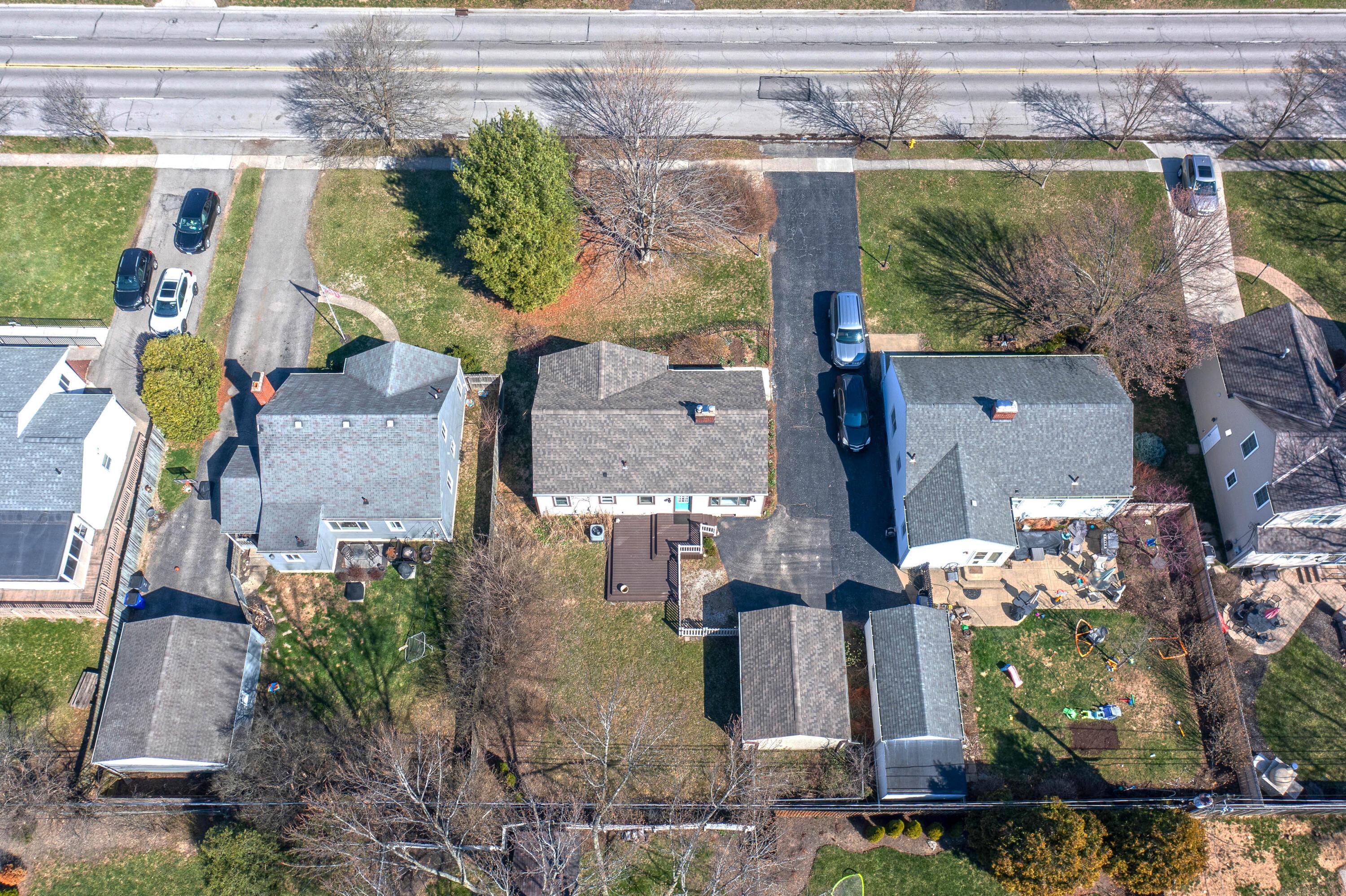 2033 Zollinger Road Columbus, OH 43221 - Photo 42 of 44 42. Aerial View
