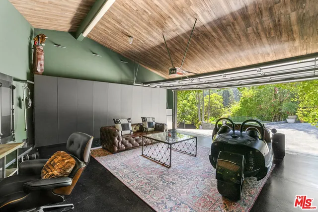 $29,995 | 9559 Sherwood Forest Lane, Beverly Hills, CA 90210