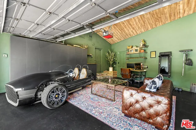 $29,995 | 9559 Sherwood Forest Lane, Beverly Hills, CA 90210